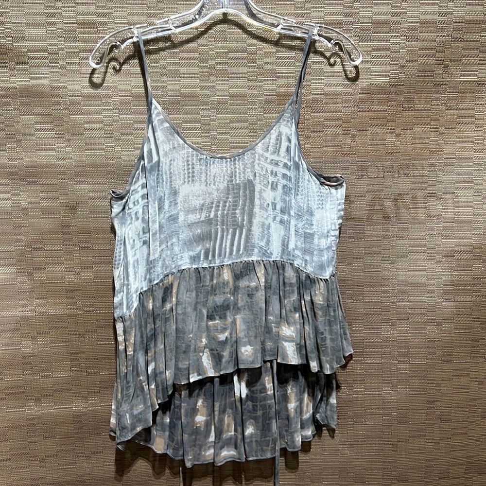 Sleeveless summer short in front longer in back top